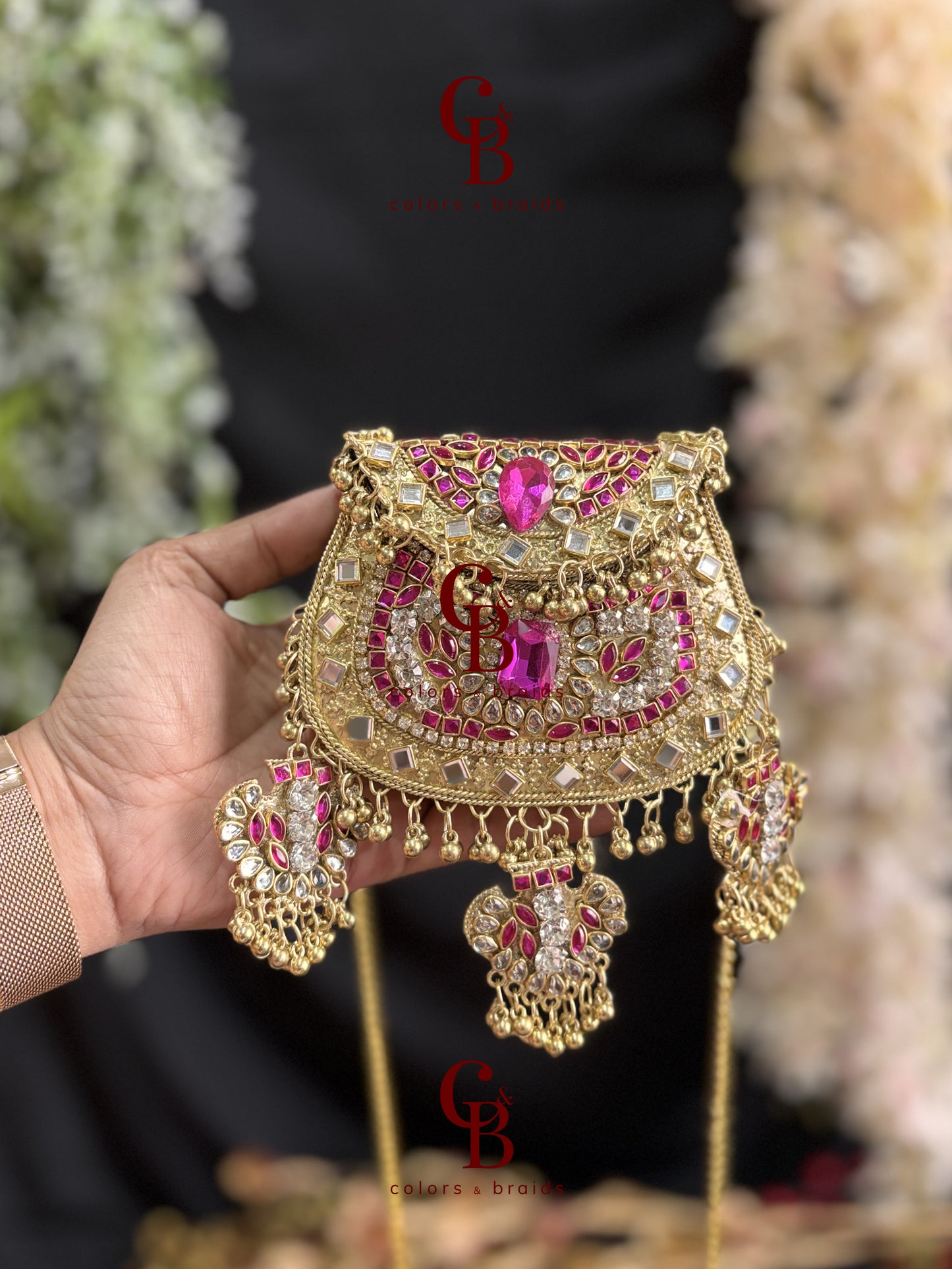 Mariyam Ghungroo Kundan Clutch