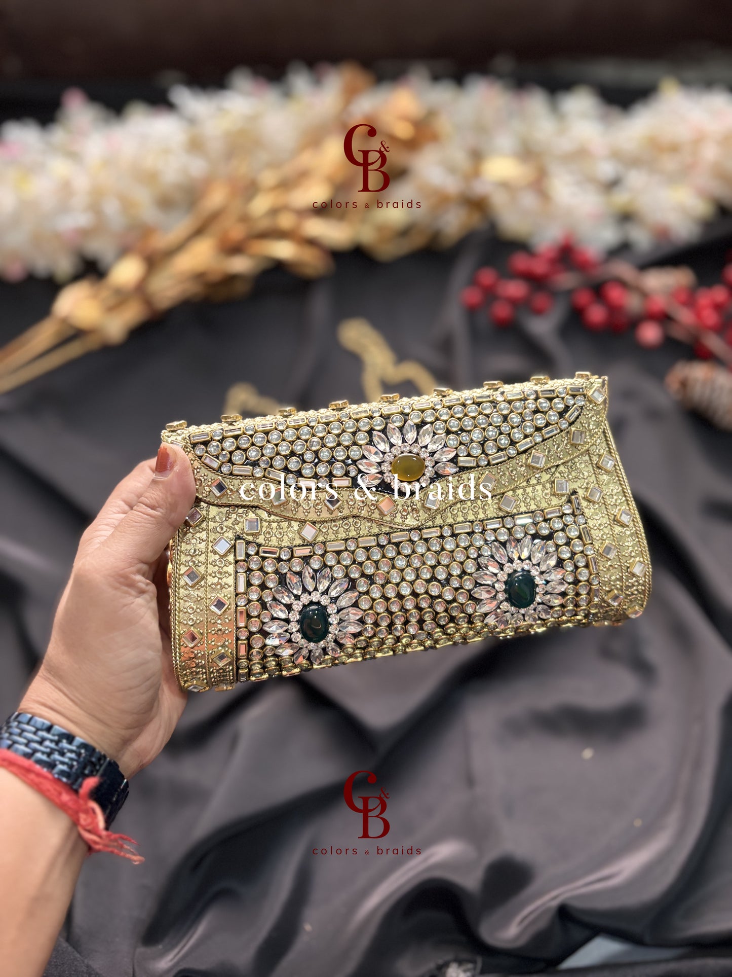 Tanira Kundan clutch