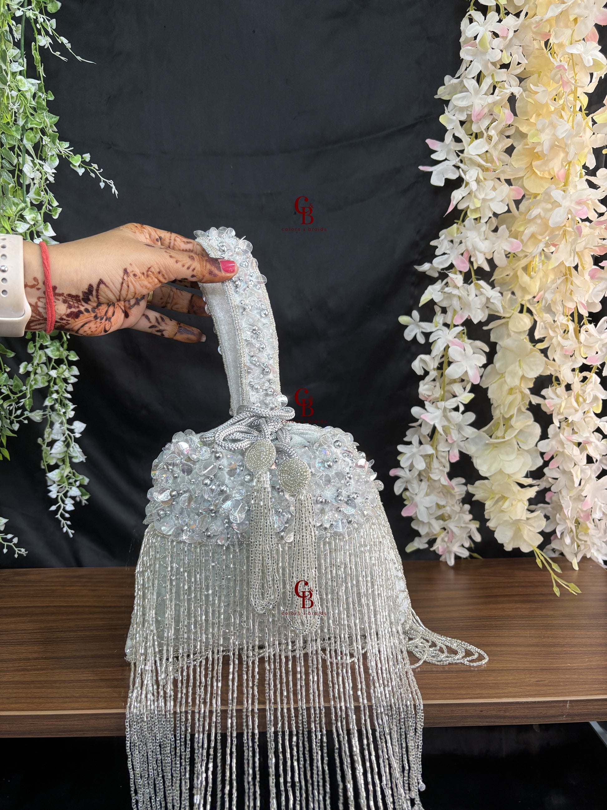 Aayesha cut dana Potli