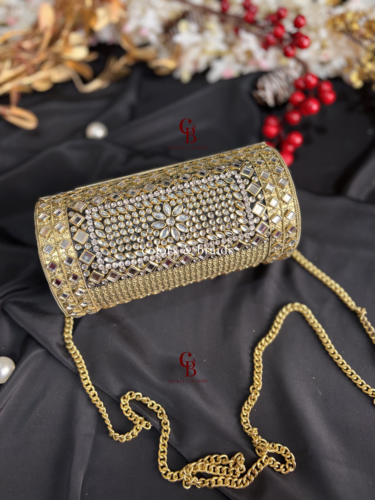 Zohra Kundan Clutch
