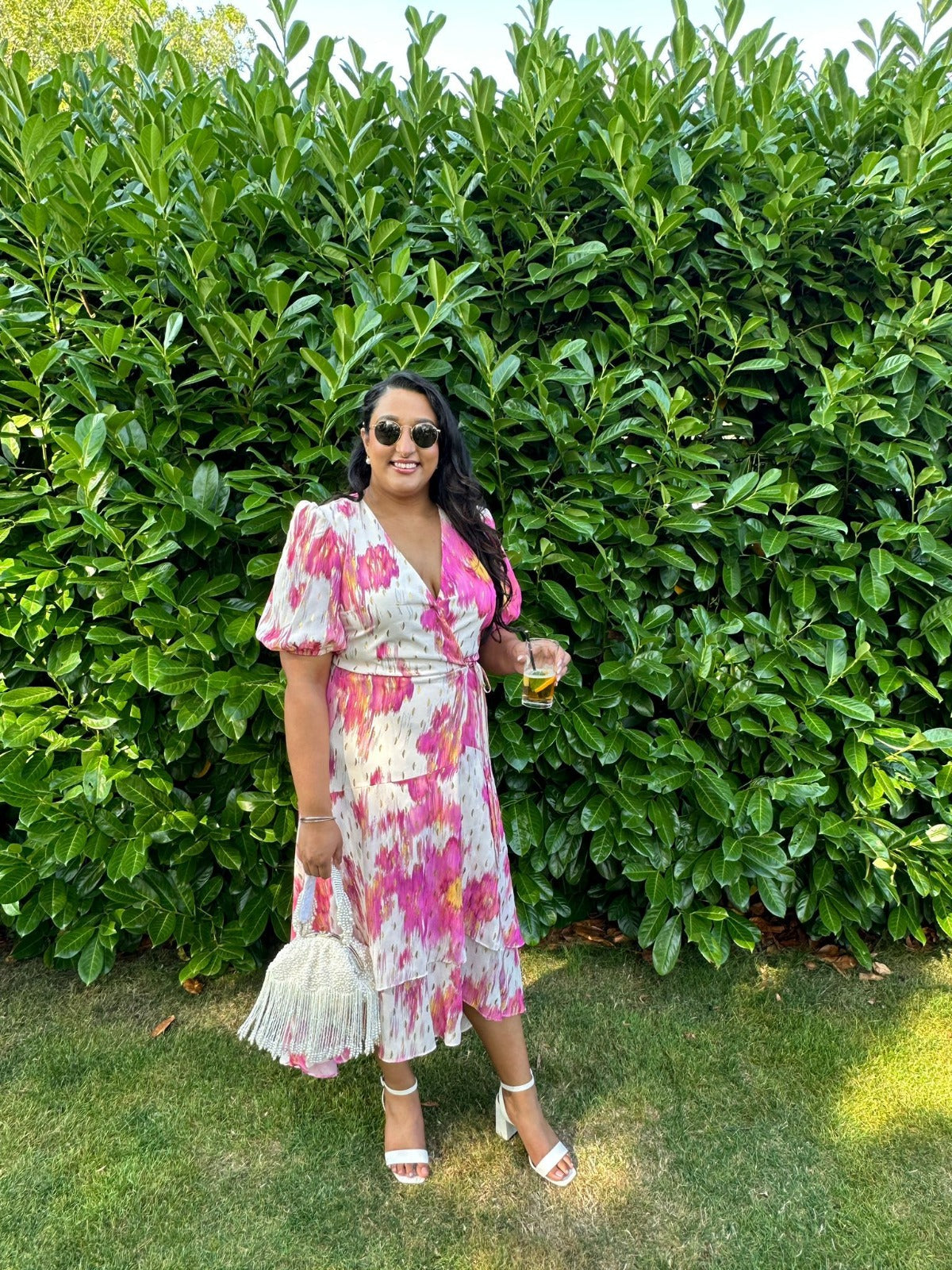 Pearly Elegance Batua