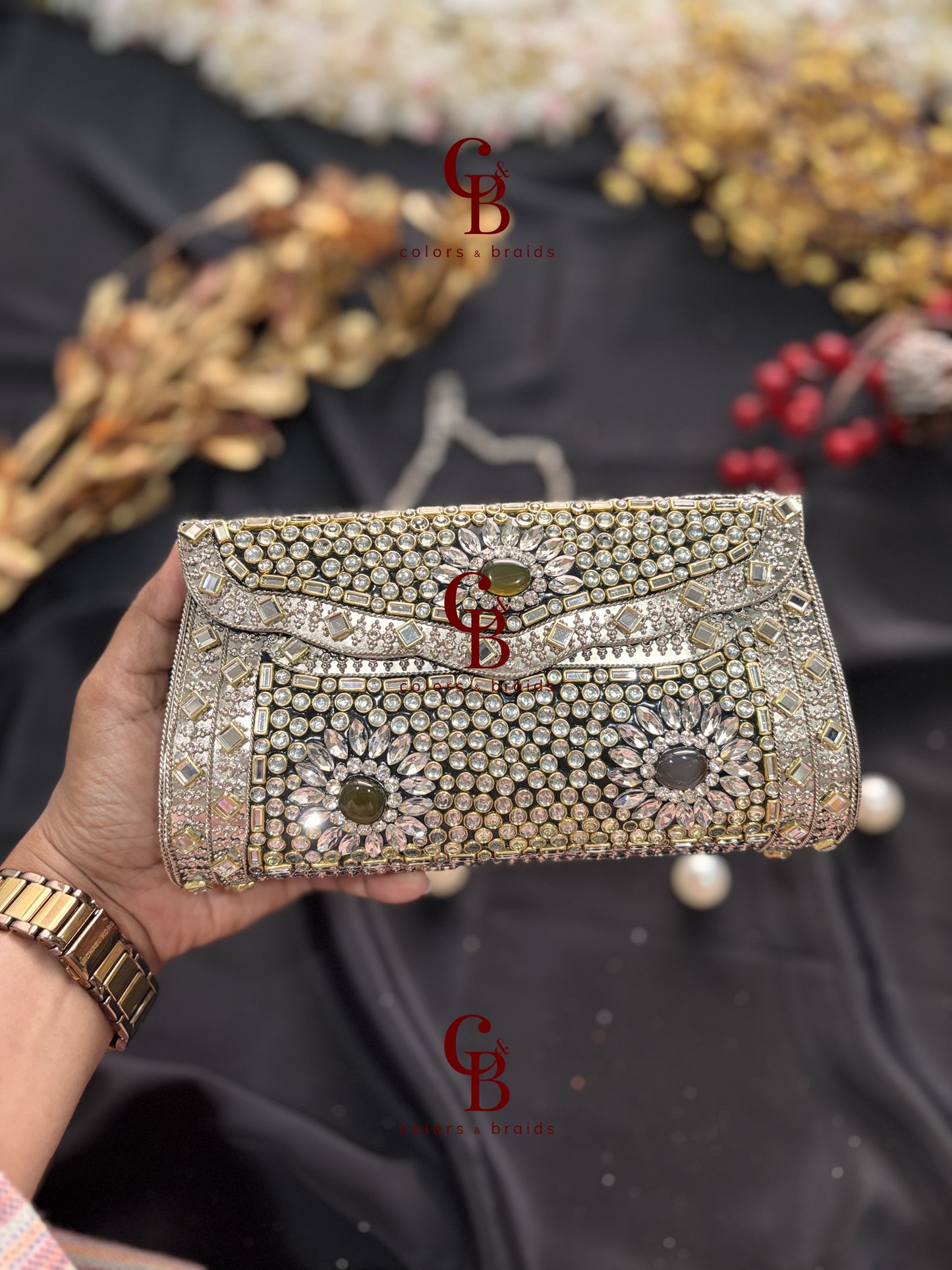 Tanira Kundan Clutch SIlver Base