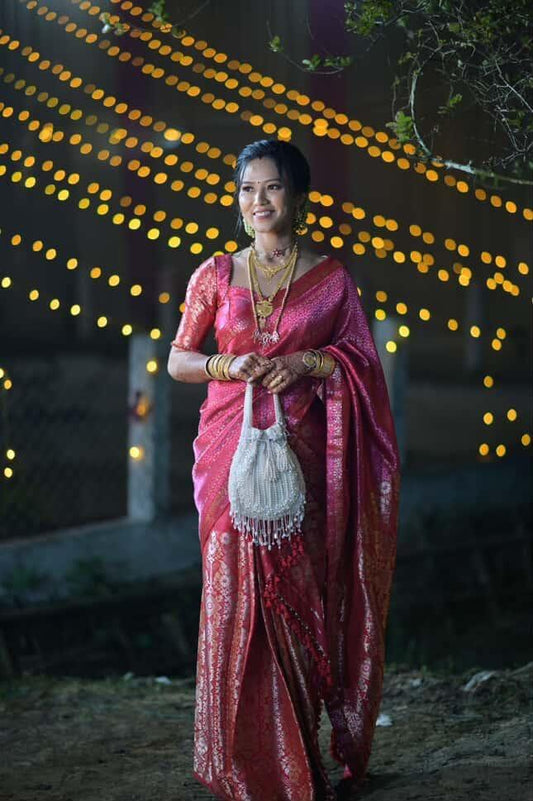 Dreamy pearl potli
