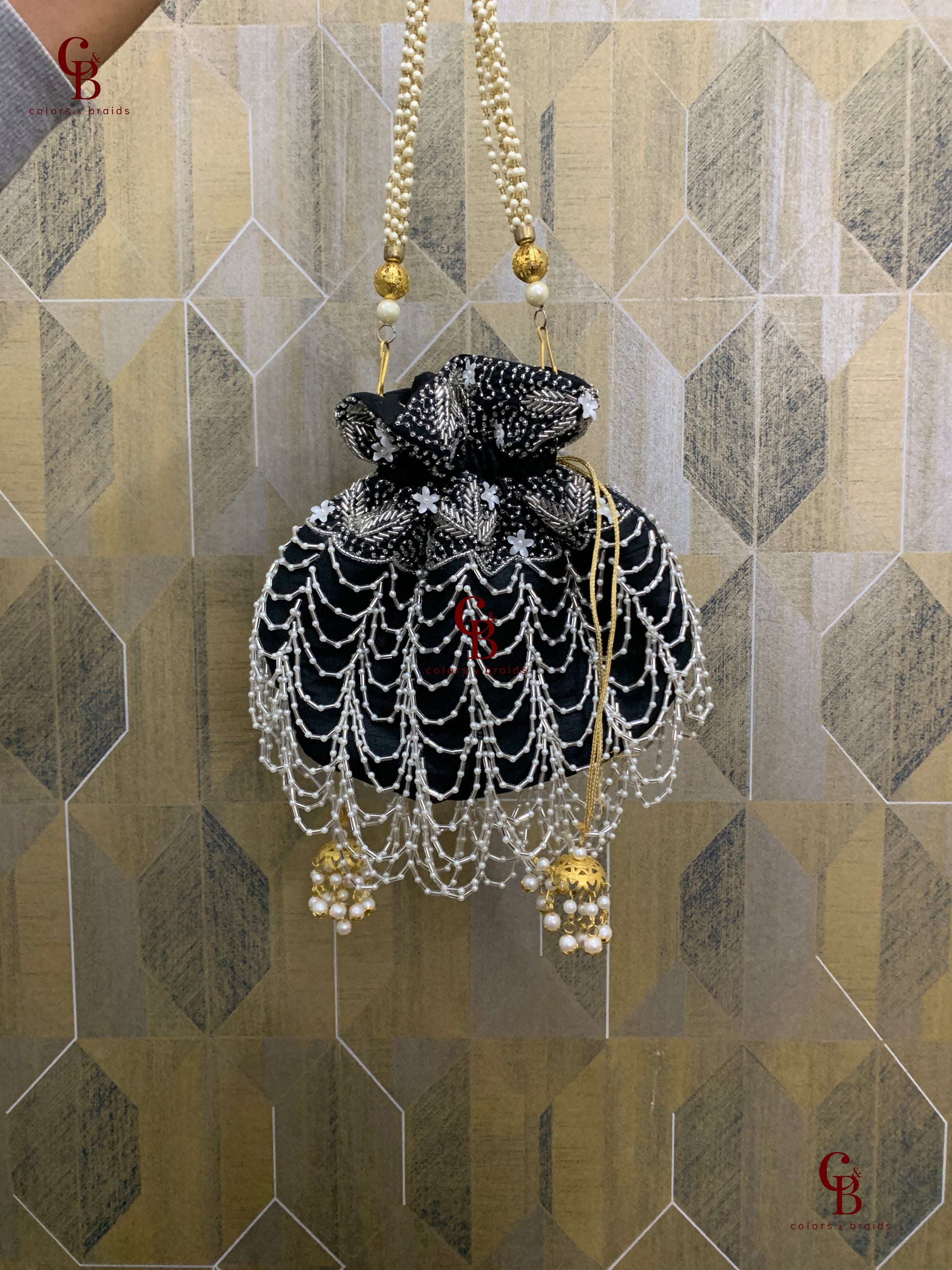 Pearl Cascade Potli
