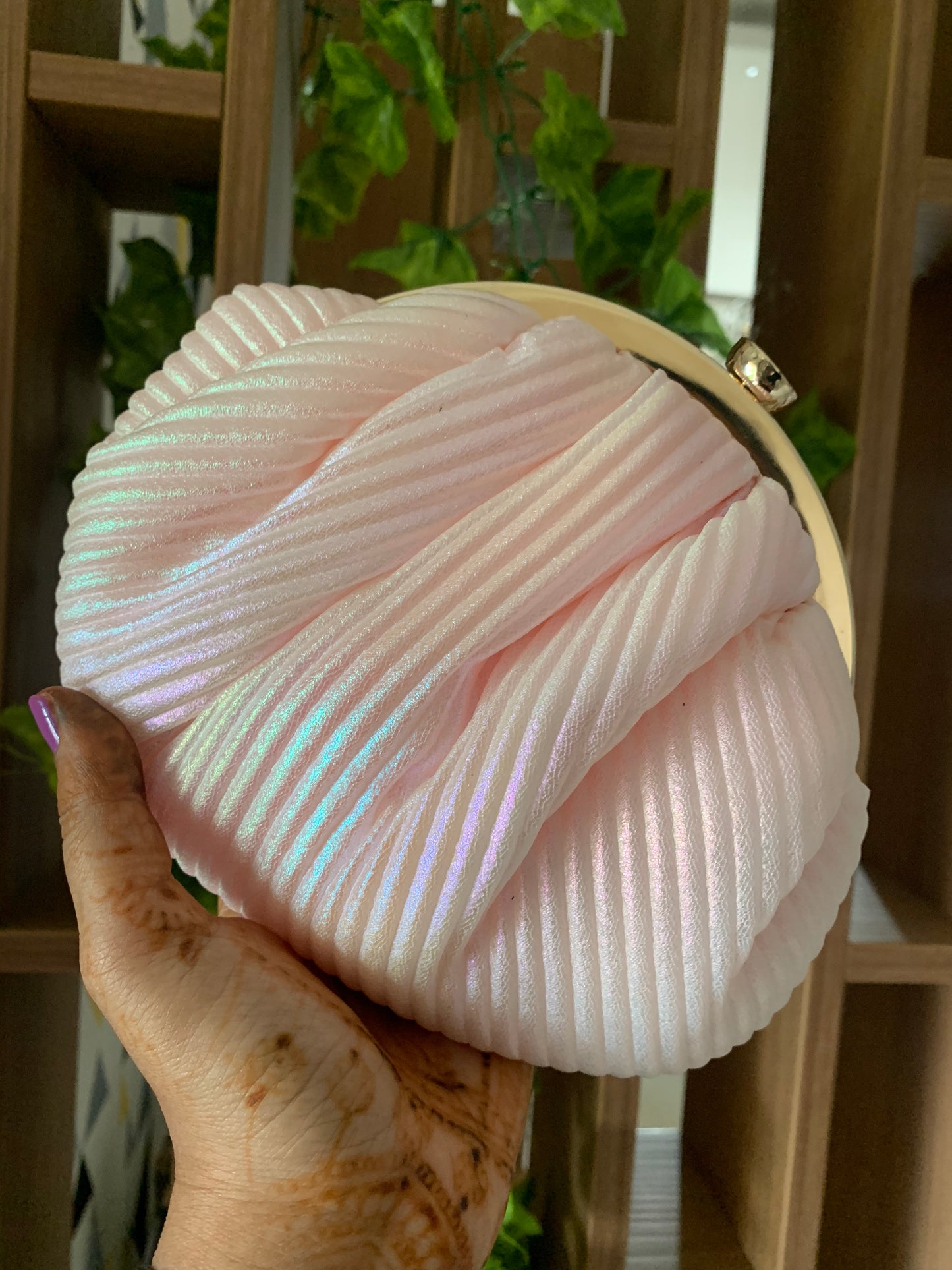Holographic Shine Batua