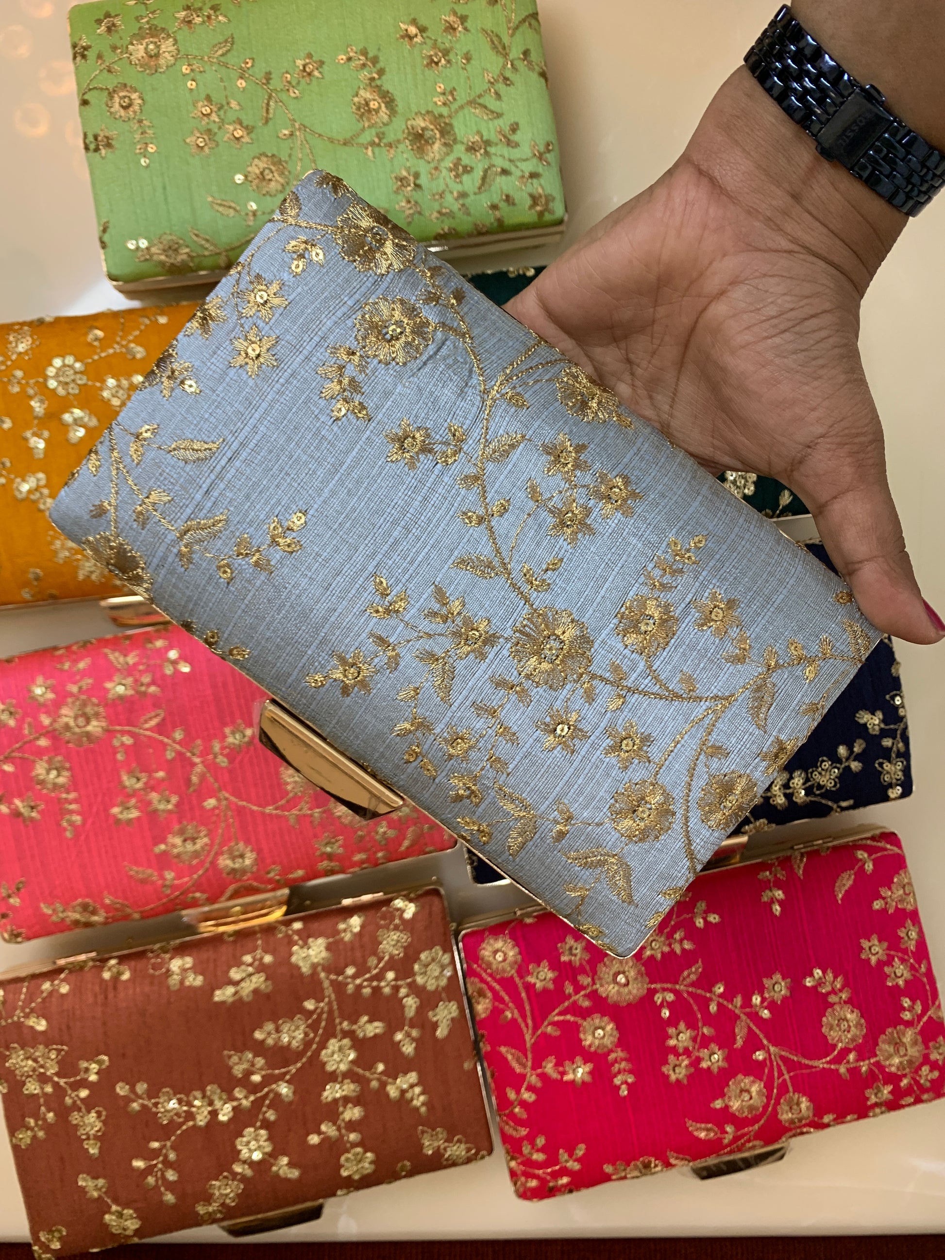 Floral Creeper Clutch