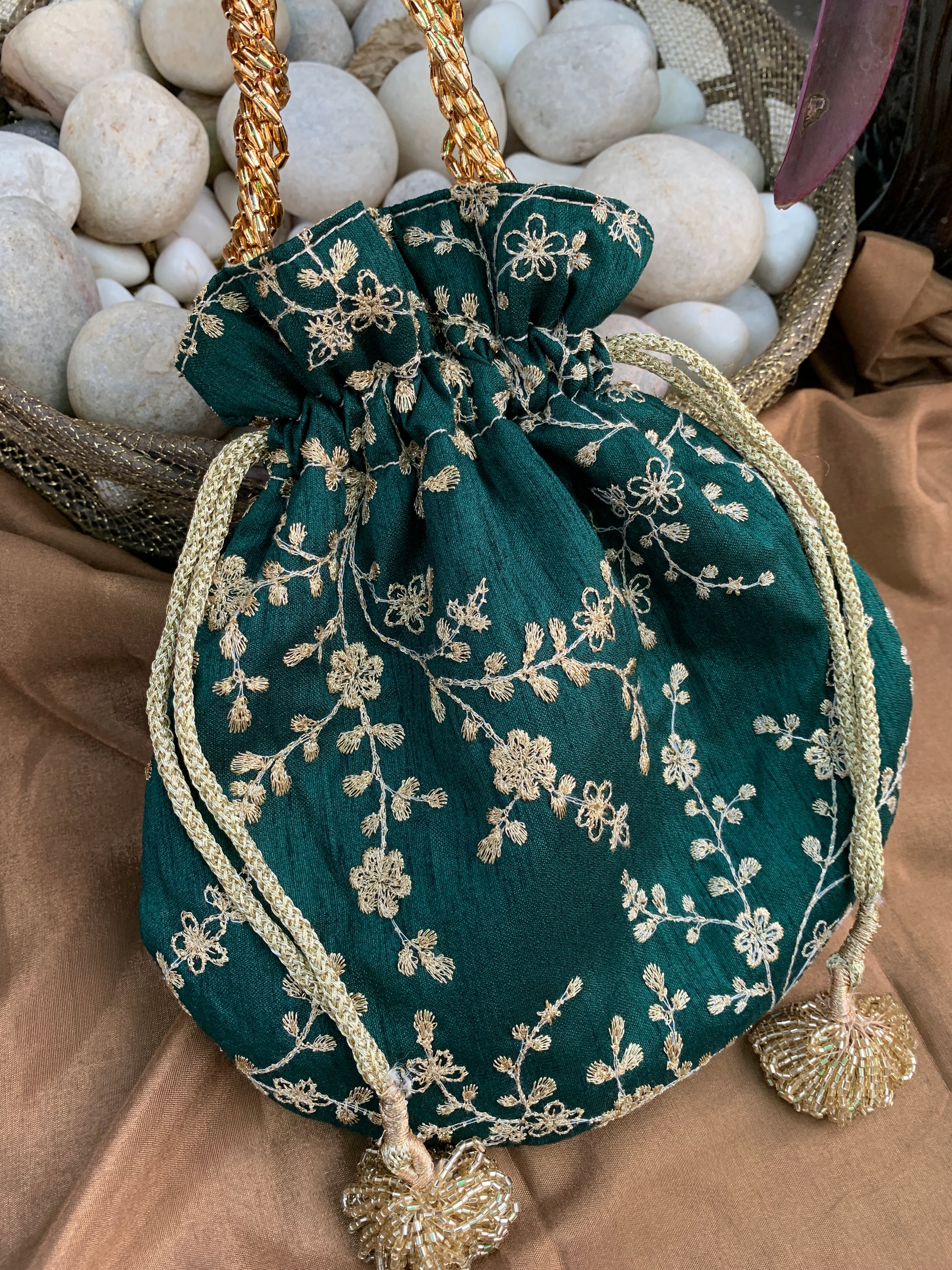 Floral Creeper Potli